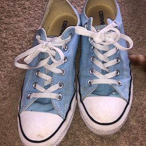 Light blue converse Women’s 9